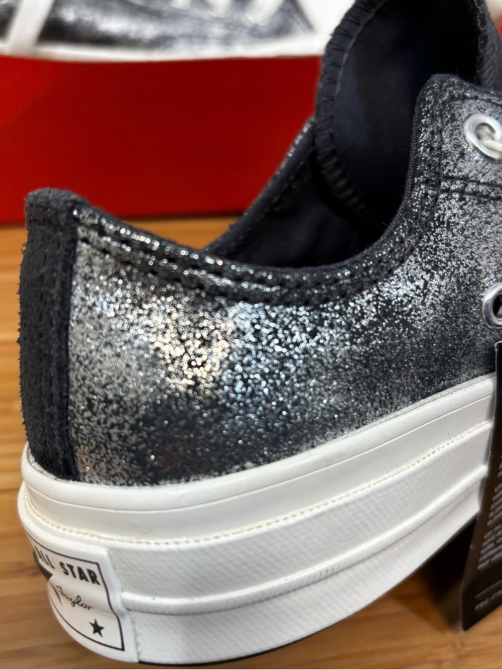 CHUCK 70 LOW 'SUEDE SHIMMER - VAMP PYRE BLACK Woman’s Sz 6.5 A10379C - Picture 6 of 9